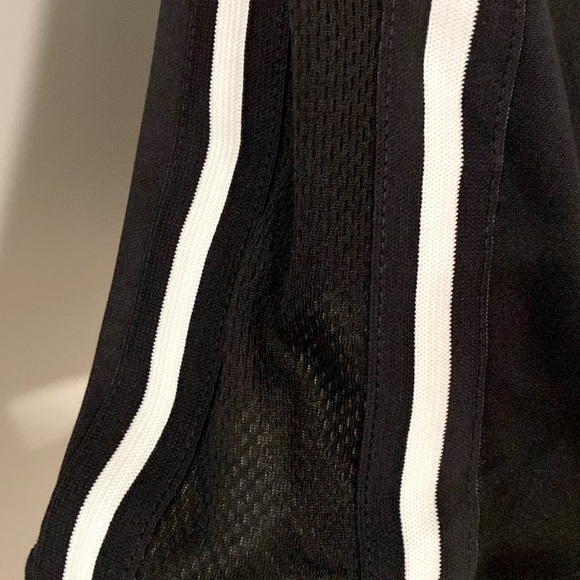 NWT [Nike] Dri-Fit Basketball Performance Sleeveless Jersey Black w/ White - Picture 9 of 9